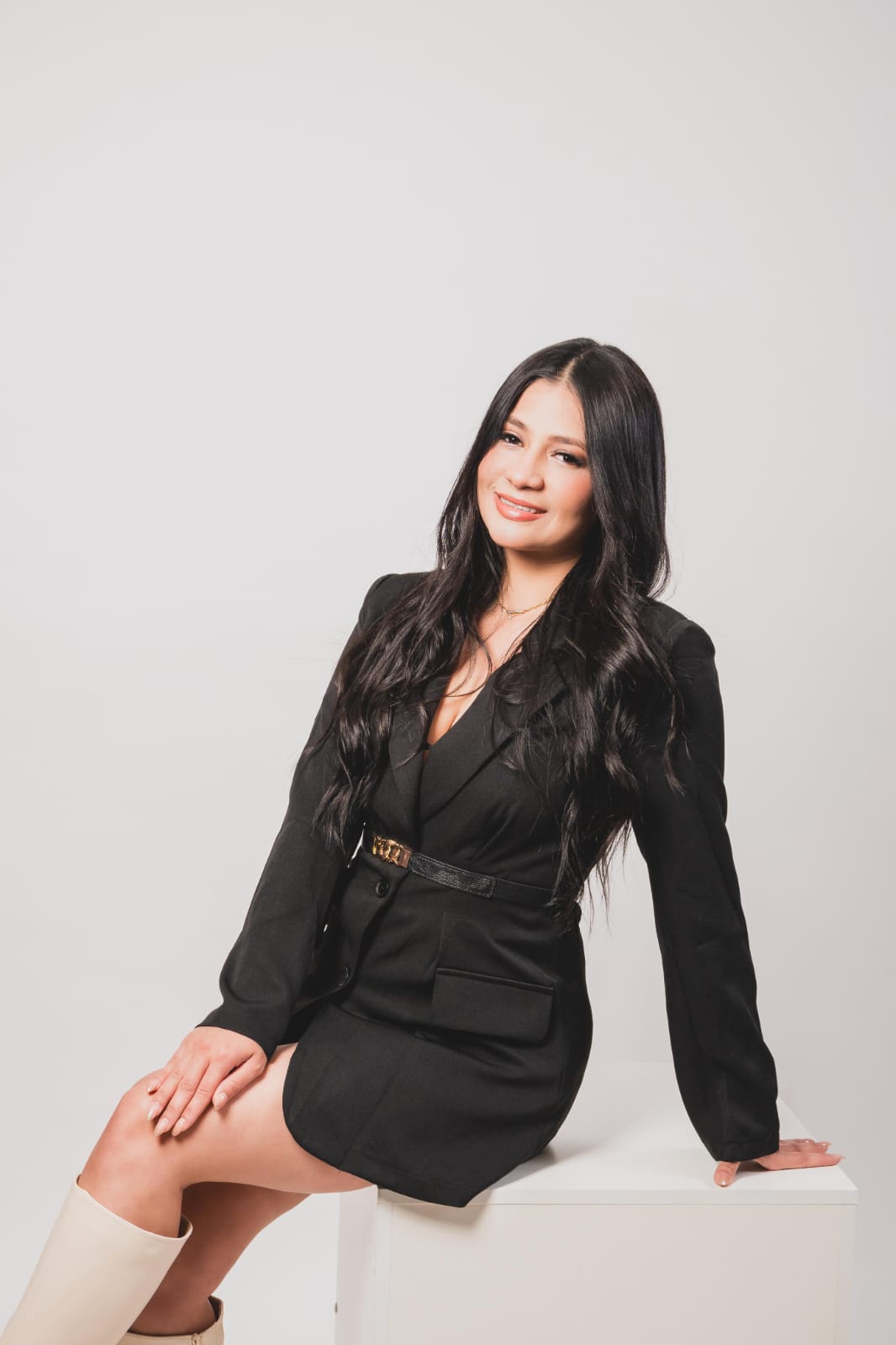 YEINNY FLORES