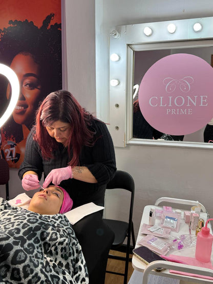Curso Brow Lamination + Henna de Cejas + Spa de Cejas · Método Exclusivo Della & Delle + Clione · Online y Presencial · Chile